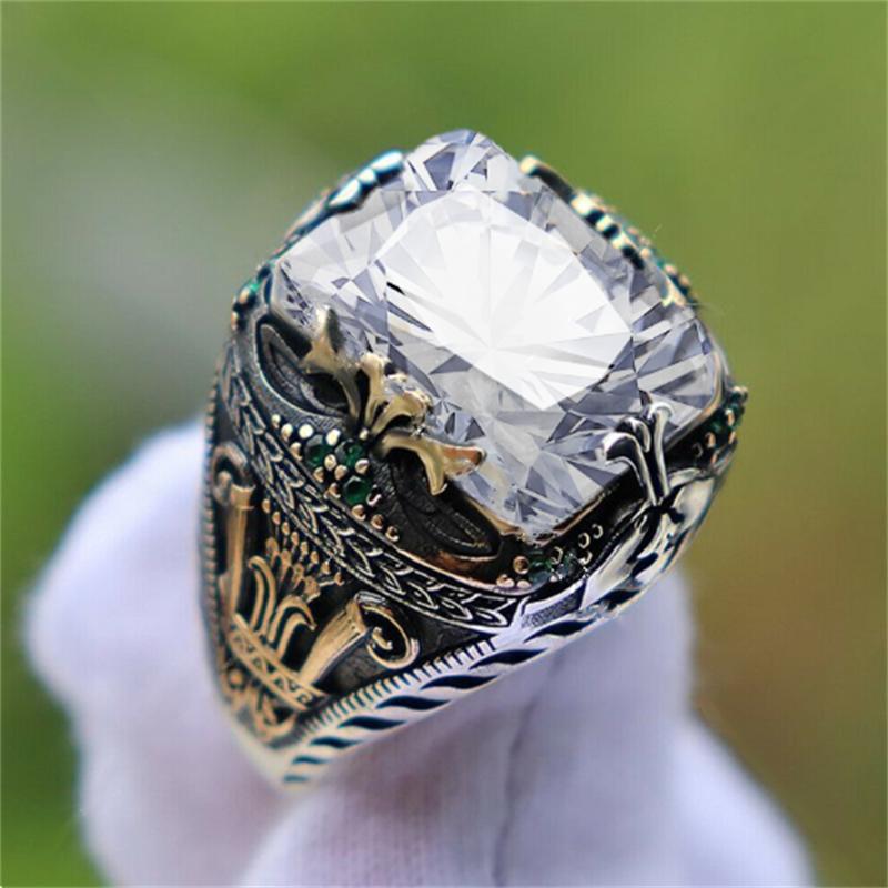 New Inlaid White Emerald Men's Luxury Ring Personality Retro Domineering Zircon Ring To Attend The Banquet Party Jewelry