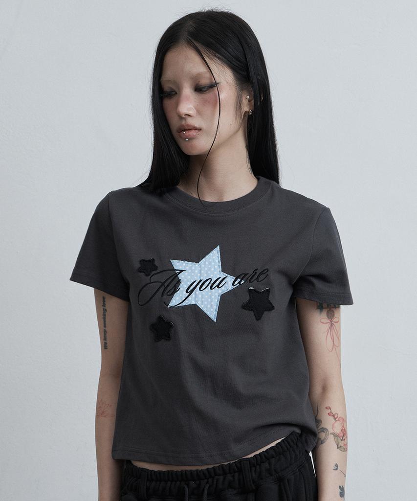 Aejeuyua Star Patch Loose Crop T-Shirt Charcoal