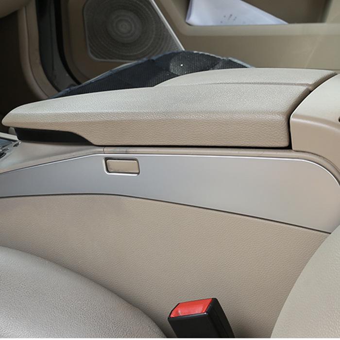 Mercedes GLK300 Dekoratives Mittelkonsolenpanel für Getränkehalter und Armlehne