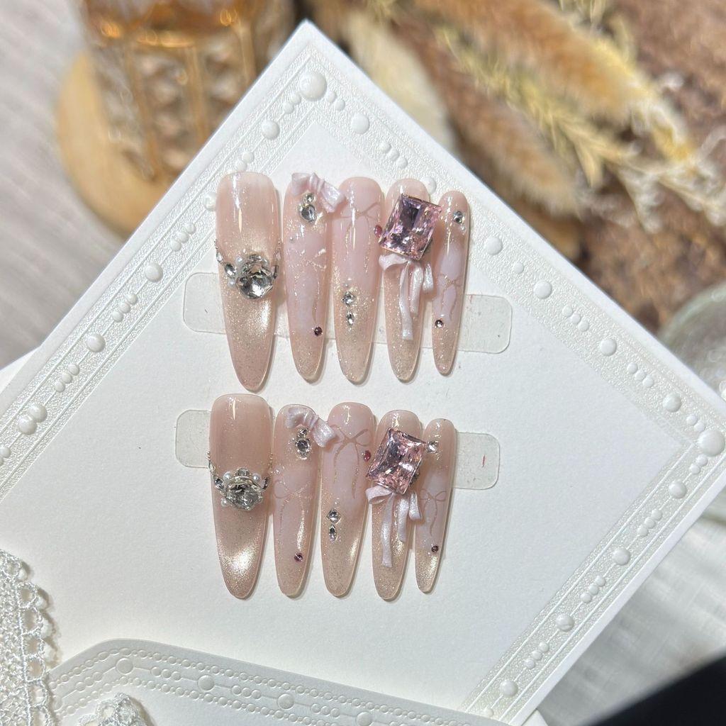 Handmade Press On Nail French Gentle High-end Pink Cat Eye 3D Diamond Bow Light Luxury Fake Long Stiletto Nail Patch Artificial Nail Reusable