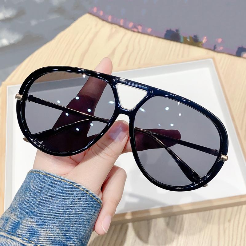 Luxury High Quality Sunglasses Men Women Fashion Outdoor Travel Uv400 Sun Glasses Trendy New Large Frame Goggle Shades