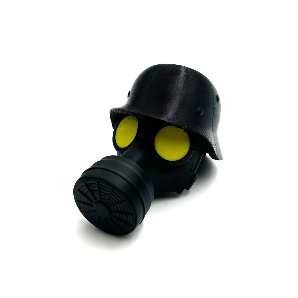 Funny Trailer Hitch Cover - Creative Helmet & Gas Mask Design, Universal Dust Cap For Coupling Protection