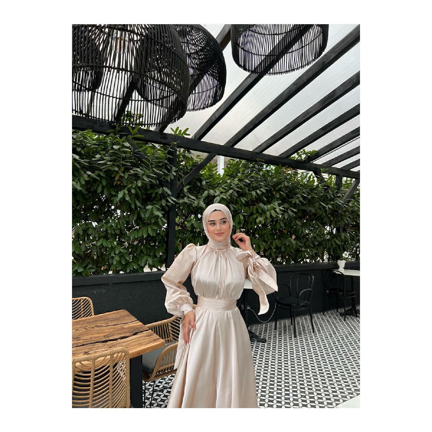 

Вечернее платье Lia Бежевое 44