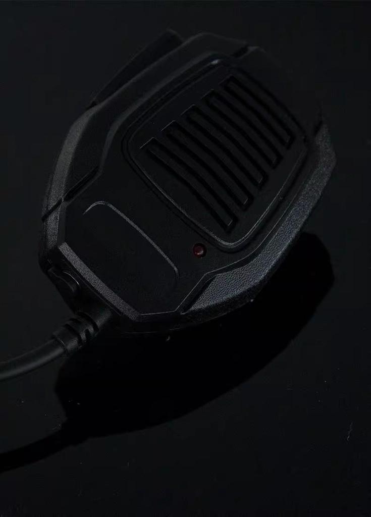 Q1 Walkie-Talkie Mic: Handheld Shoulder Mic for Baofeng & Quansheng K5/K6/8600/8800