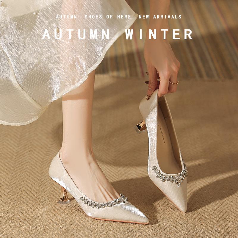 New Champagne Pointed Rhinestone High Heels Women's Stiletto Temperament Wedding Shoes Light Mouth Single Shoes