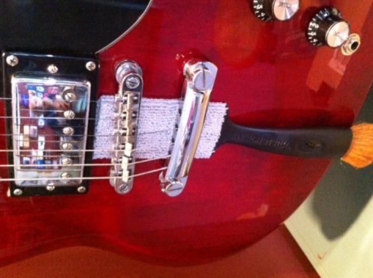 MUSIC NOMAD The Nomad Tool MN205 for stringed instrument maintenance