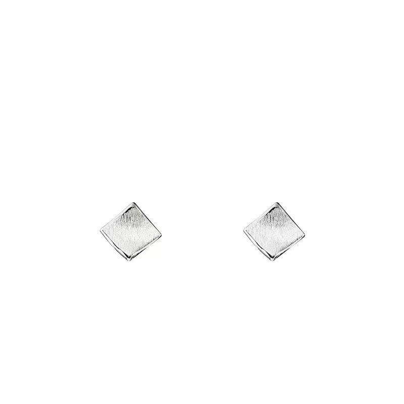 Brushed Quadrilateral Stud Earrings: Mini & Exquisite, Versatile & Sweet – Perfect for Autumn/Winter.