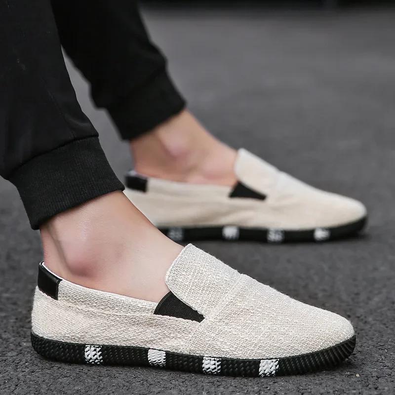 Fashion Men's Shoes Fashion Trend Korean Version Man Casual Shoes Breathable Flat Bottom Anti Slip Comfort Walking Loafers 2025 New