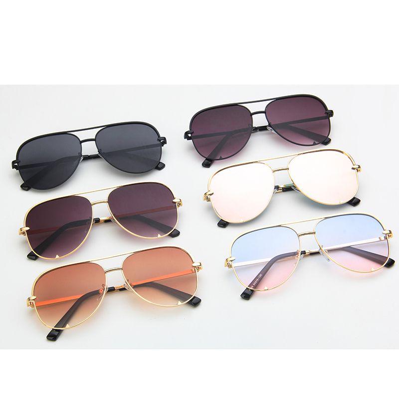 Timeless Men's Retro Polarized Metal Pilot Sunglasses For Driving And Fishing