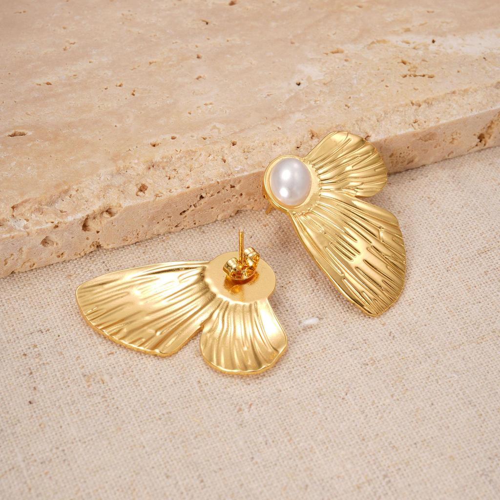 Retro Butterfly Flower Stud Earrings: Exaggerated, Colorfast, Symmetrical Design