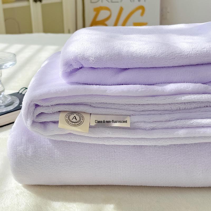 Kreskówkowy zimowy komplet pościeli z aksamitu mlecznego: Koc flanelowy polarowy, Prześcieradło, Poszewka na poduszkę - Gruby polar koralowy, Rozmiar pojedynczy.