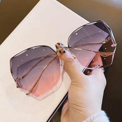Personalized Butterfly Sunglasses Women'S Long Round Face Light Color Elegant Avant-Garde Temperament Sunglasses Rimless Glasses