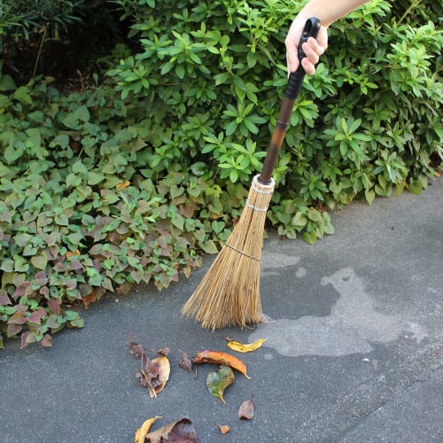 Azuma Industrial Azuma Outdoor Broom, Artisan Broom, Garden Short Handle, 20cm Bristles, 78cm Total Length, Professional-Grade Garden Broom, SY189