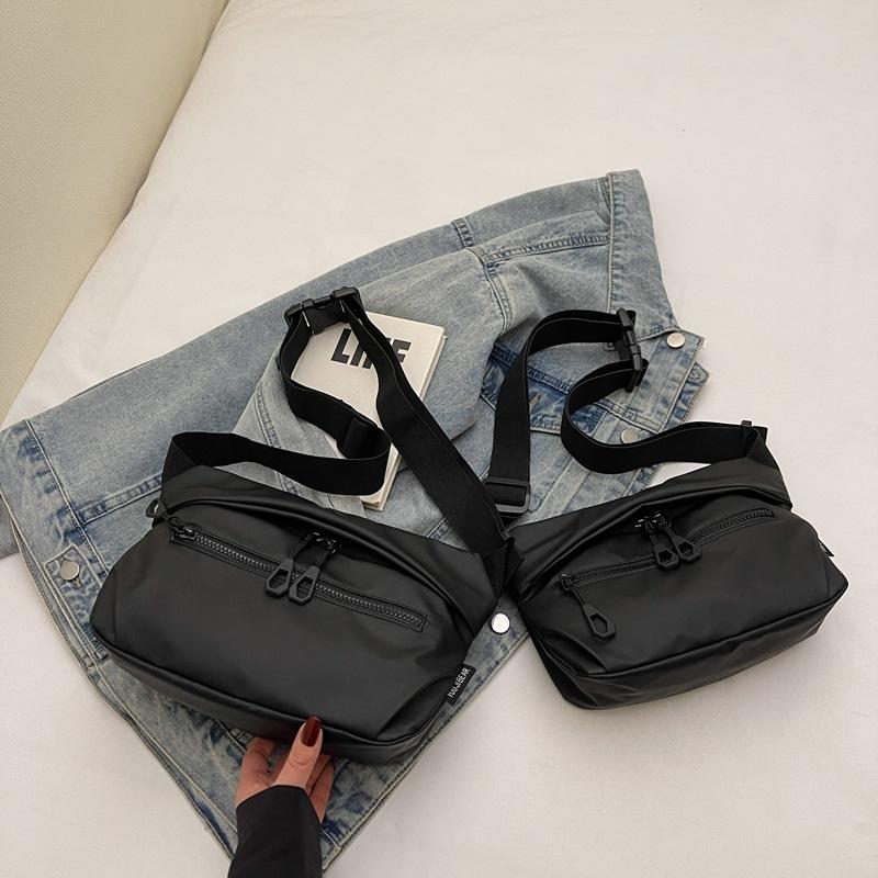 New Men's Bag Messenger Bag Niche Design 2025 Spring Commuting Large Capacity Shoulder Bag Simple Outdoor Small Square Bag