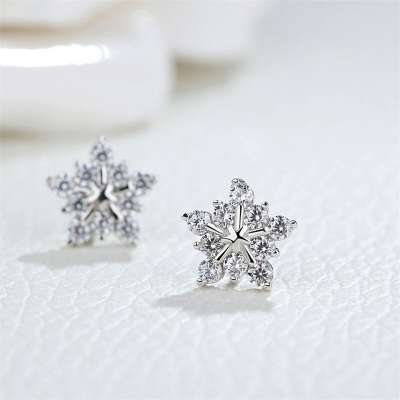 Crystal Zircon Snowflake Stud Earrings For Women Shiny Rhinestone Charm Earring Girls Christmas New Year Birthday Jewelry Gifts