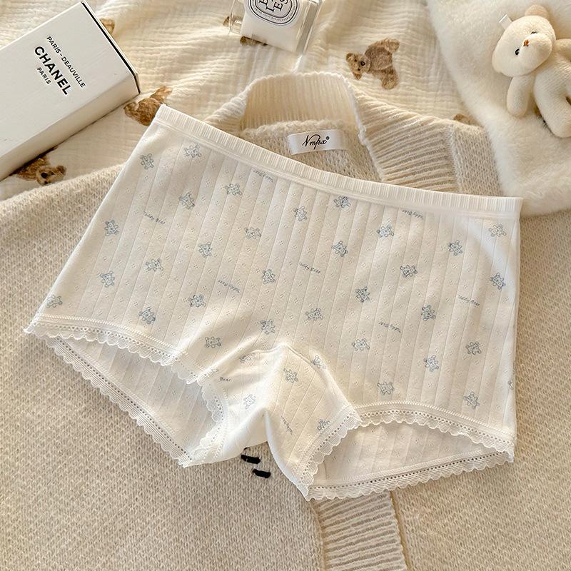 Spring Floral Cotton Women's Antibacterial Low-Rise Underpants with Extended Crotch and Safe Anti-Exposure Design