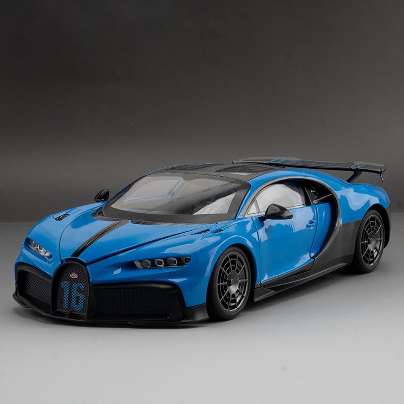 Modellino Auto Giocattolo in Lega Bugatti Chiron Supercar 1/18 Die-cast Metallico Colata Suono e Luci Giocattoli Auto per Bambini Veicolo