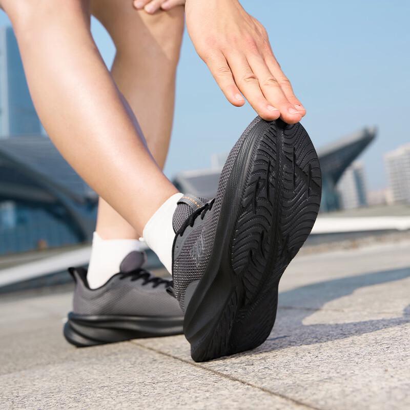 Pánské běžecké boty 361° 672622232-4