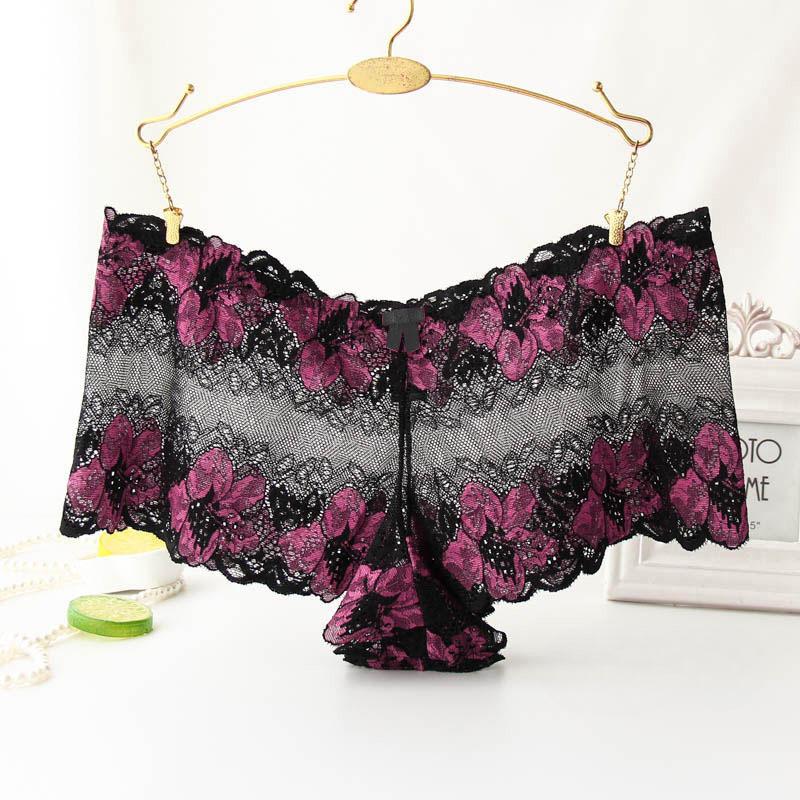 Sexy Damenunterwäsche, Höschen aus Spitze, transparentem Netzgewebe mit kontrastierendem Rosenmuster und dreieckigen, flachen Ecken