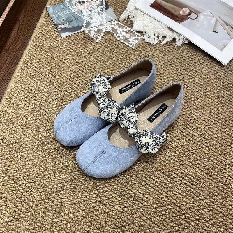 Gentle Inner Height Increase Ballet Single Shoes 2025 New French Retro Temperament Elegant Suede Light Mouth Mary Jane Shoes