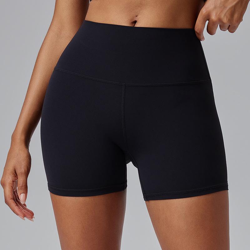 Plus Size Yoga Set: Beautiful Back, High Waist Shorts, Quick Dry Fitness Outfit