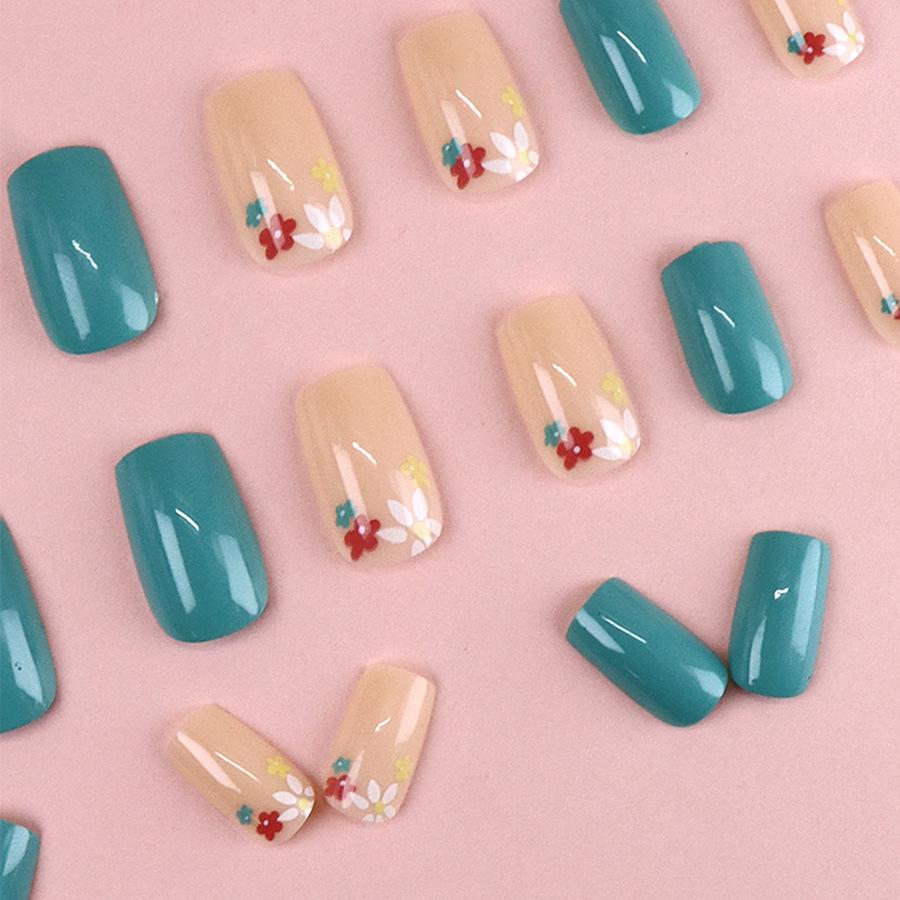 Spring Soft Green Press-On Nails: Gentle, Beautiful False Fingertips