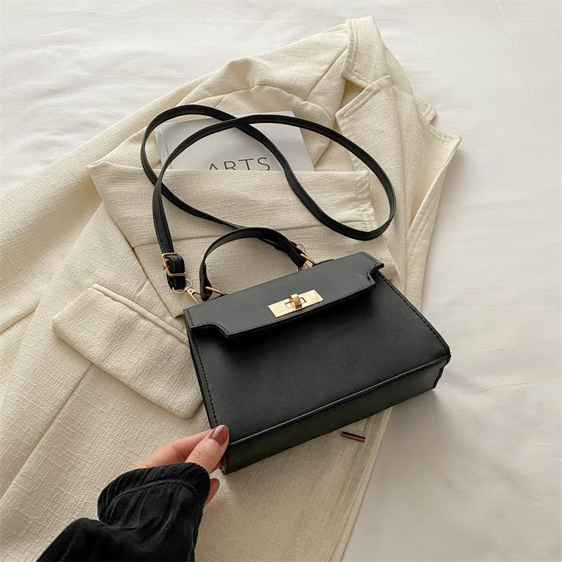 

Женская сумка ретро мода осень новая простая сумка мода зарубежный тренд плечо сумка-мессенджер чёрный