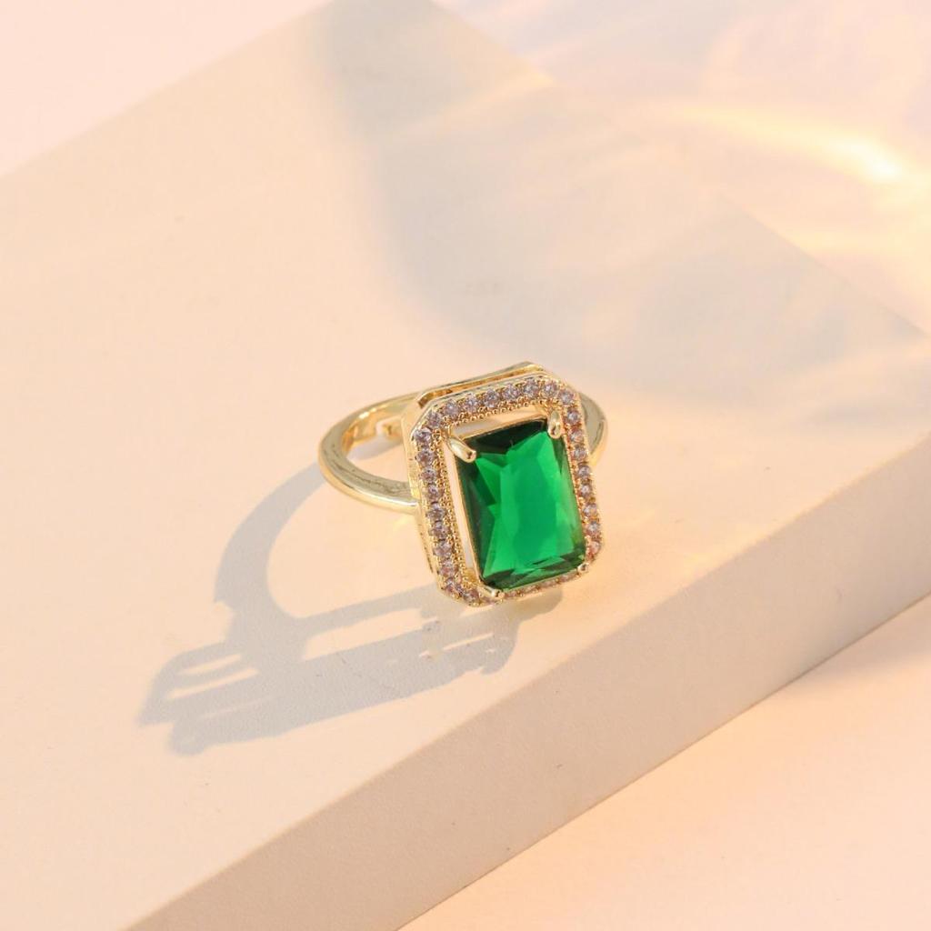 Women's Japanese & Korean Style Zircon Emerald Necklace & Earrings Set, Non-Fading Titanium Steel.