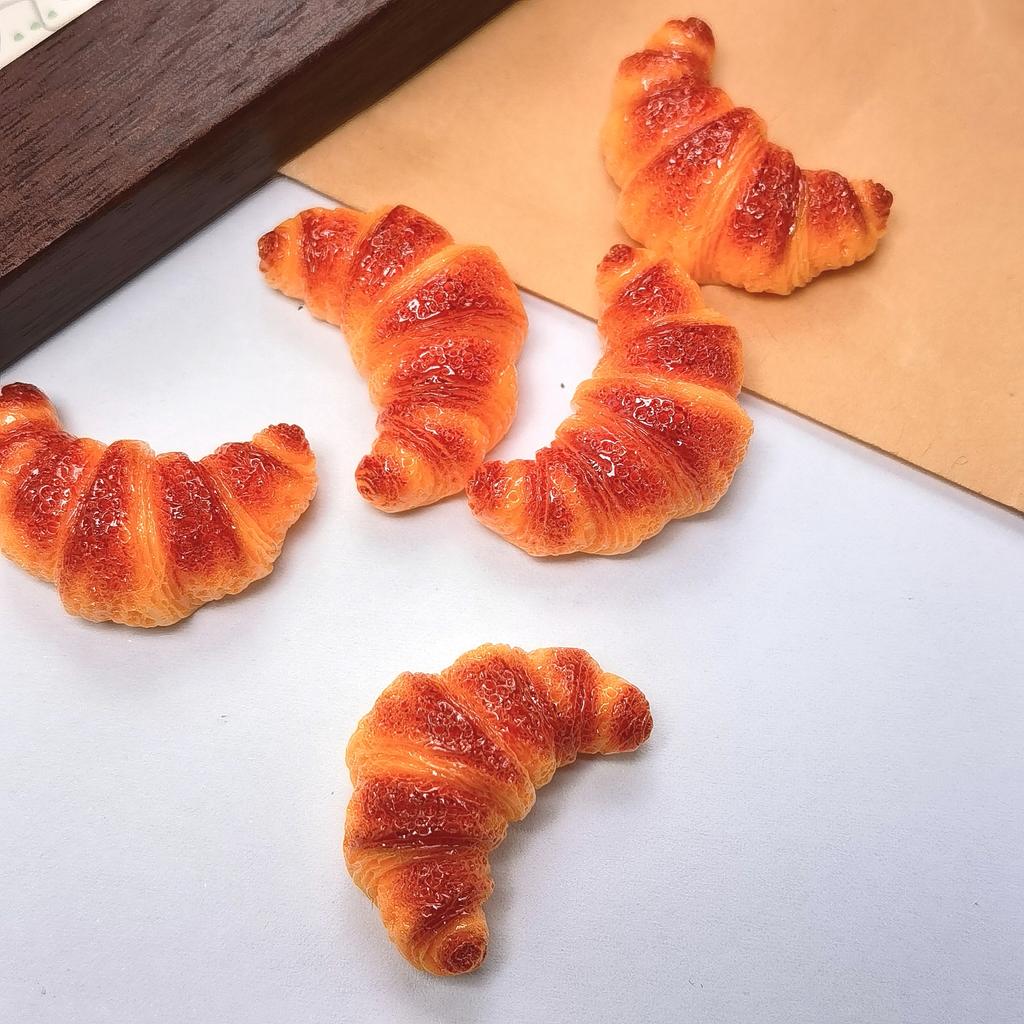 New Fashion 100Pcs/Lot 18*25MM Miniature Doll House Bread Food Model Flatback Resin Cabochons for Scrapbooking Crafts Decor