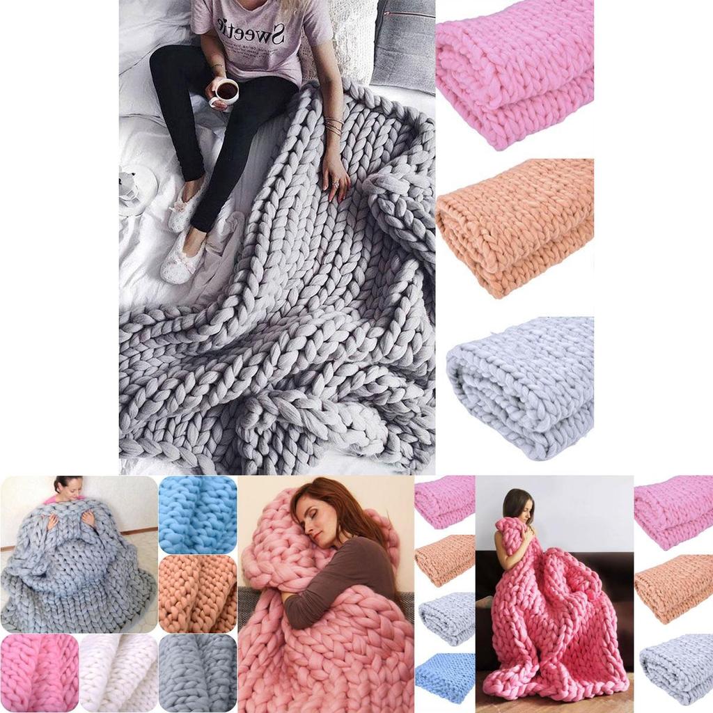 Luxurious Chunky Knitted Blanket With Soft Merino Wool For Cozy Winter Nights