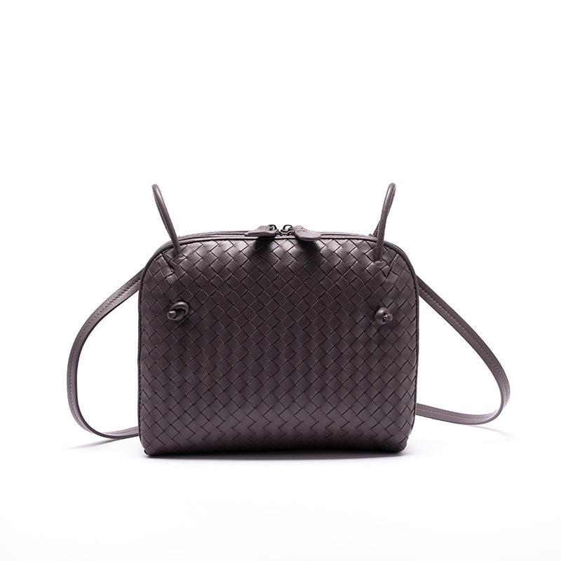 Трансграничный тренд Новая плетеная сумка Модная и универсальная плетеная вручную Двойная молния Зеркало для макияжа Большая вместимость Сумка кроссбоди 23CMx6CMx17CM