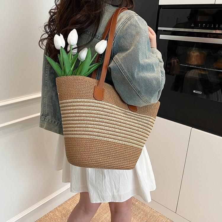 Straw Bag Women's Spring Handbag Seaside Bucket Bag Large Capacity Woven Shoulder Bag Woven Straw Bag Bucket Bag