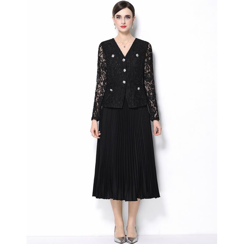 Elegant French V-Neck Lace Dress with Diamond Buckle and Pleated Skirt L чёрный