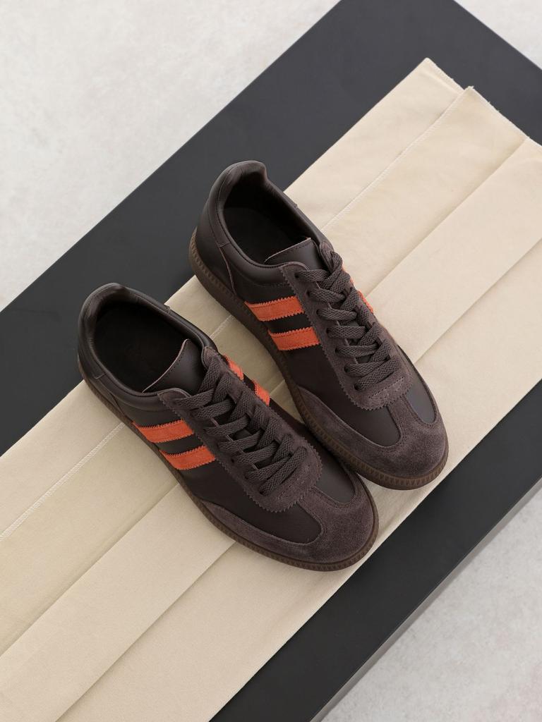 Niche Retro Platform Leather Casual Moral Training Shoes Autumn and Winter New Round Head Lace-up Internet Celebrity Sports Shoes Women