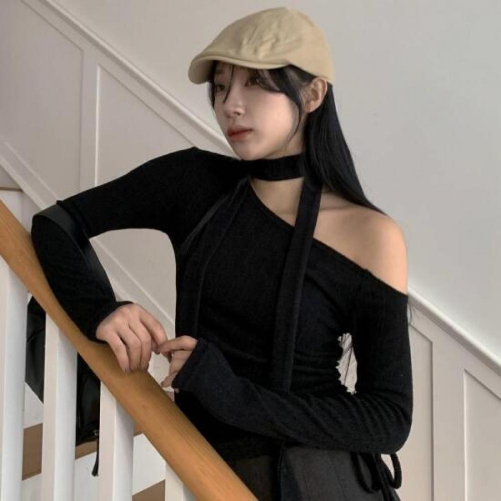 New Arrivals Open Run HalTerneck Off Shoulder Long Sleeve T shirT