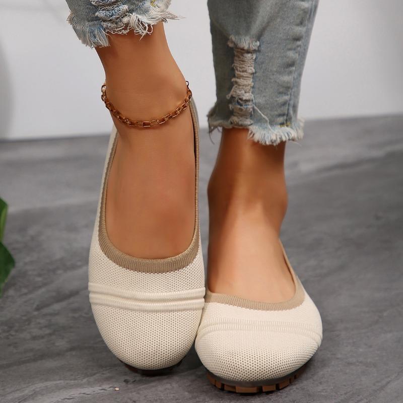 Flat-bottomed women's new style fashionable knitted breathable sandals, suitable for autumn wear Circular toe design Sizes 36-43