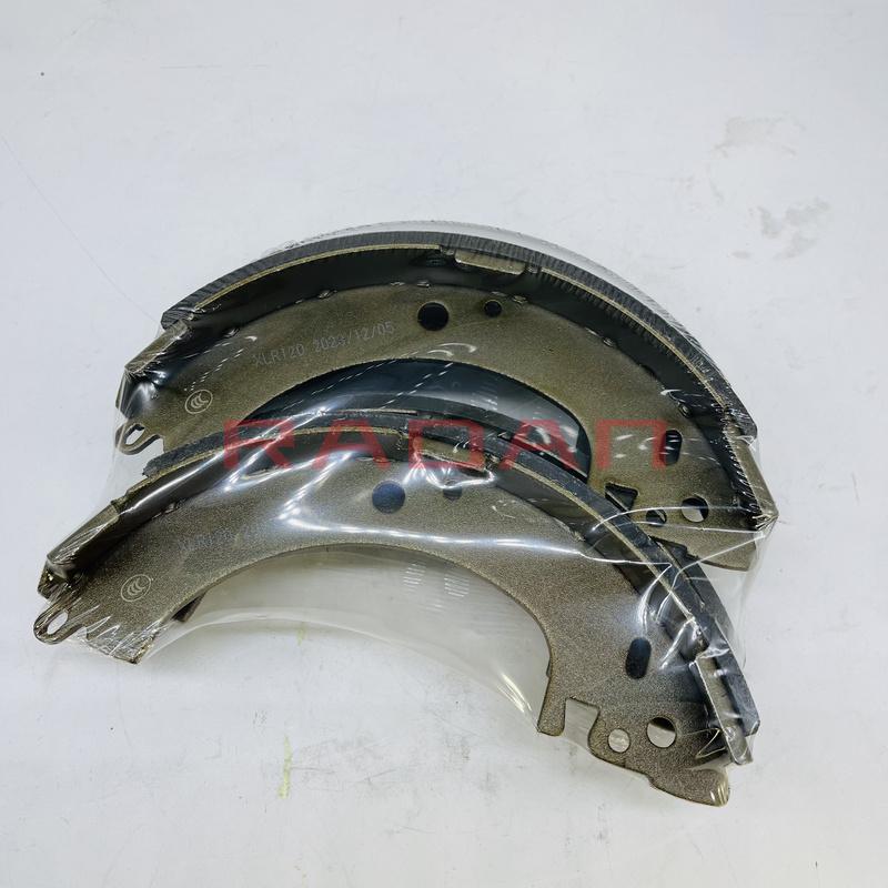 Rear Brake Shoes For GAC Gonow Way Cargo 6380