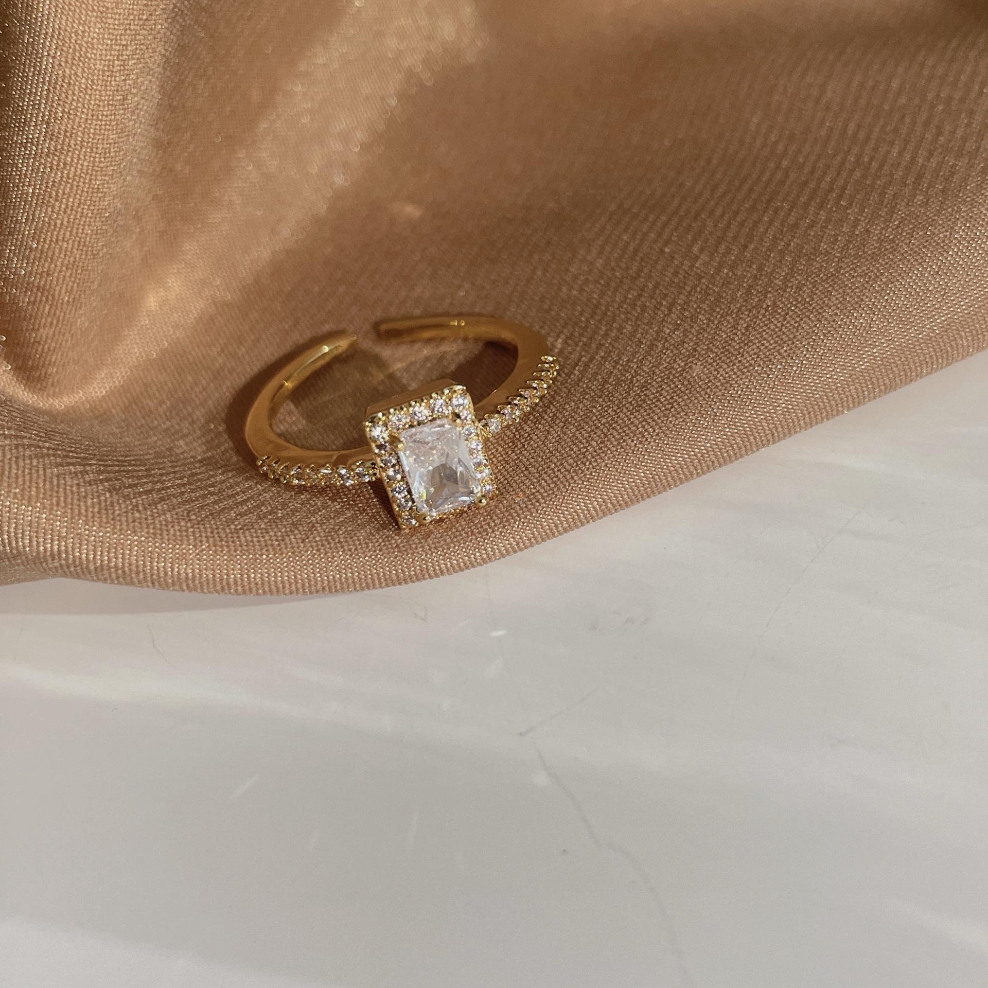

Ring Female Niche Design Fashionable Personalized Decoration Light Luxury Index Finger Ring Diamond Temperament Open Ring