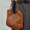 First Layer Cowhide Messenger Bag Vegetable Tanned Leather Women'S Bag Large Capacity Shoulder Bag Commuter Shopping Bag Armpit Bag