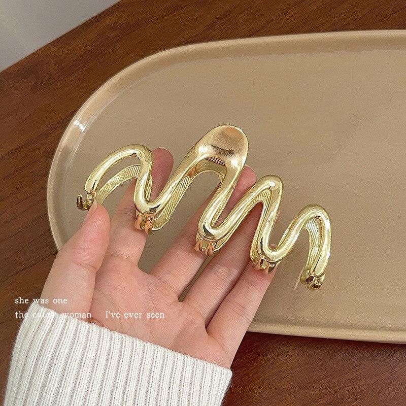Vintage Large Metal Hairpins Clips Fashion Geometric Hollow Out Hair Claws For Women Headwear Girls Party Hair Jewelry Gift