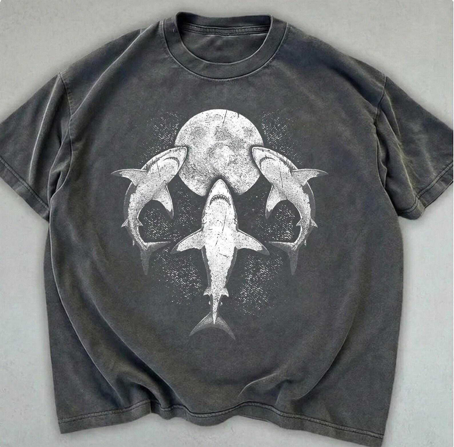 Vintage Sharks Howling at Moon T-Shirt, Retro Shark Lover Gift XL
