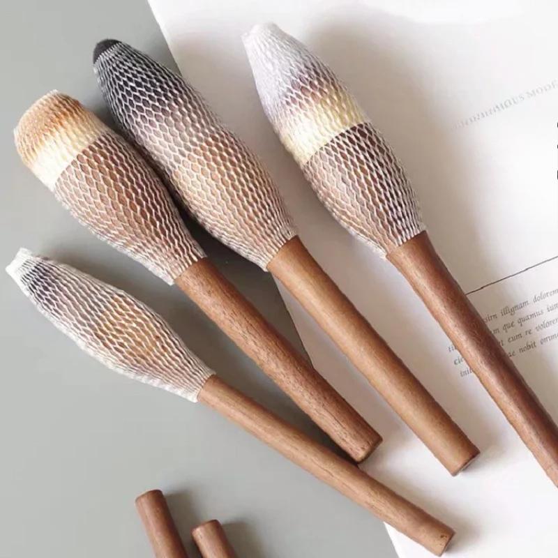 New 1Pcs European Vintage Wood Handle Makeup Brush High Quality Walnut Loose Powder Blush Foundation Contour Brush Super Soft