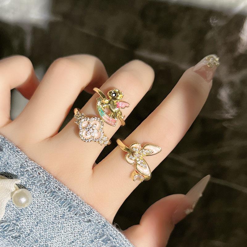Exquisite unicorn rainbow personality flower butterfly fairy tale niche design ring female butterfly four-leaf clover light luxury ring