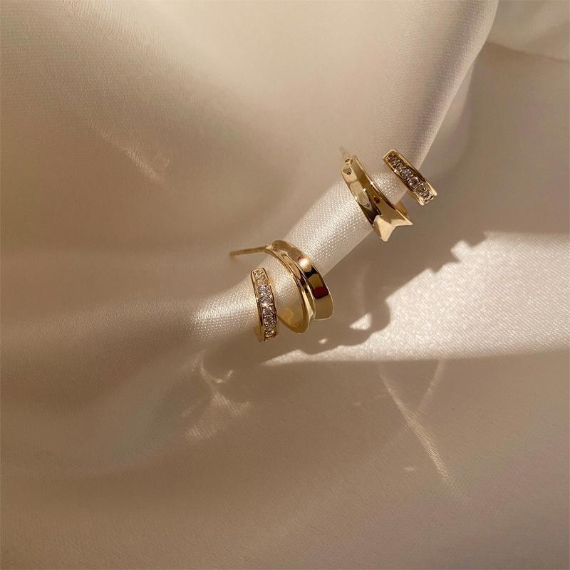 New C-Shape Round Inlaid White Rhinestone Earrings Women s Personality Stylish Luxurious Daily Accessory Party Jewelry Gift