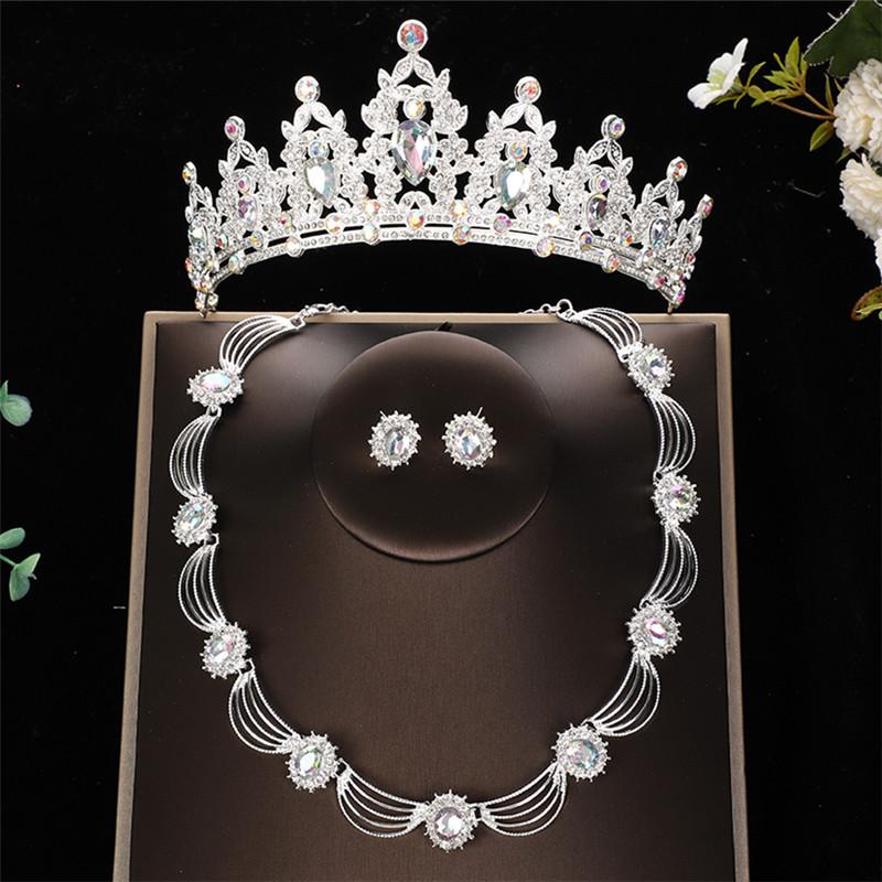Retro Crown Necklace and Earring Set: Luxury Three-Piece Bridal Jewelry for Weddings and Banquets