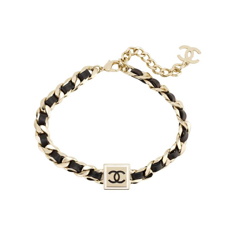 Chanel Collana Girocollo con Ciondolo in Bronzo Logo CC in Pelle da Donna Nero/Oro