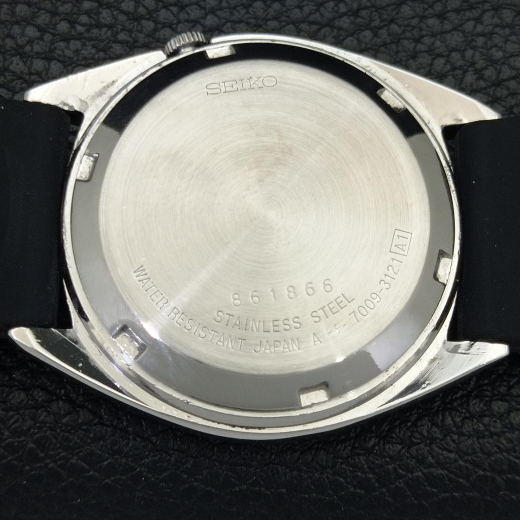 JAPAN VINTAGE SEIKO 5 AUTOMATIC 7009A MENS BLACK COLOR DIAL WATCH A702325-5 R124-a702325