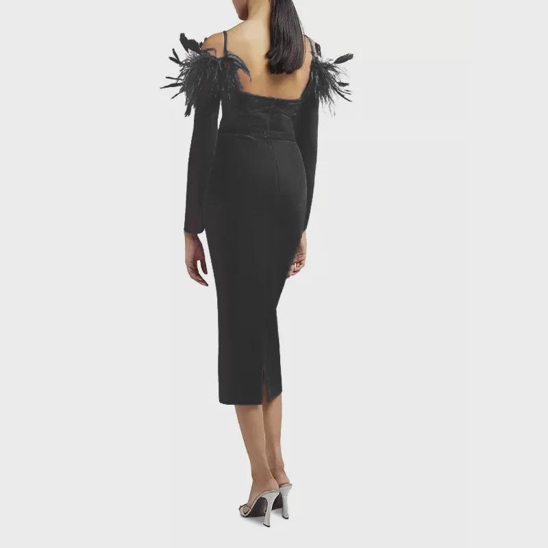 Presentamos el Último Vestido de Noche de Vendaje con Plumas de un Hombro - ¡Estilo Celebridad!