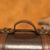 Boîte de rangement pour bijoux rétro en bois Design valise vintage Grande capacité pour fête de mariage et accessoires de maison Marron