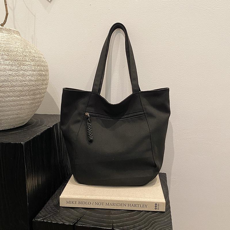 Customized bags for women 2025 new large-capacity tote bags, commuter tote bags, student women's shoulder bags.